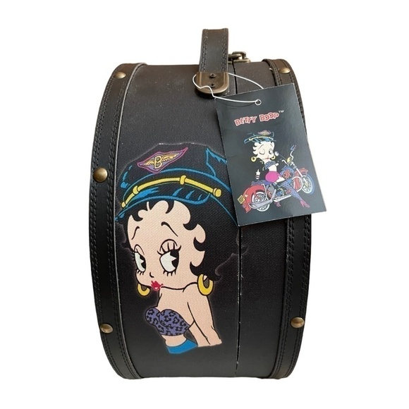 Betty Boop SS Sarna Motorcycle Purse - Picture 3 of 9